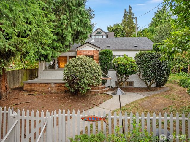 15 Fulton Street, Seattle, WA 98109