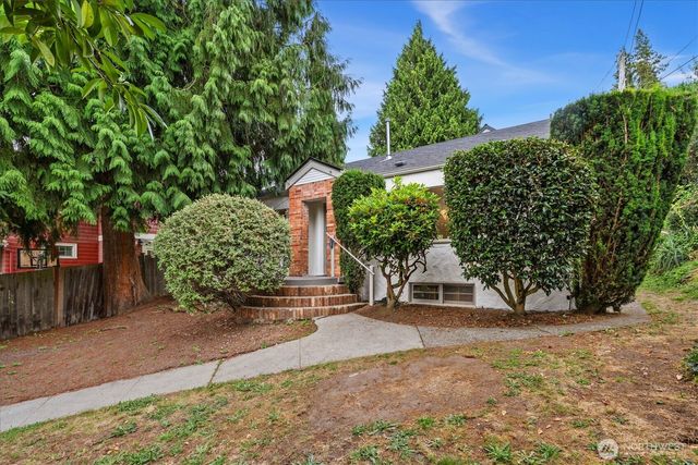 15 Fulton Street, Seattle, WA 98109