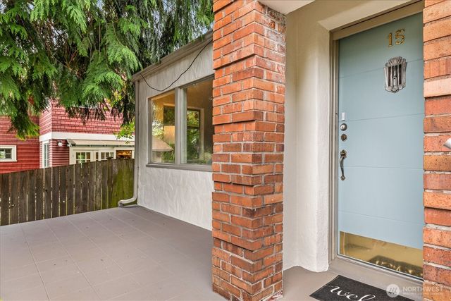 15 Fulton Street, Seattle, WA 98109