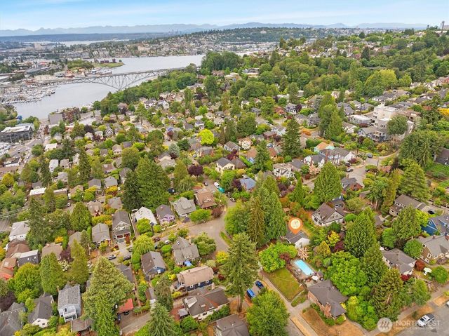 15 Fulton Street, Seattle, WA 98109