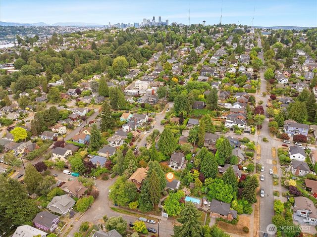 15 Fulton Street, Seattle, WA 98109