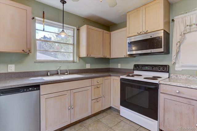 11337 Fowler Drive, Northglenn, CO 80233