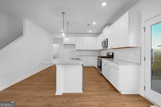 3955 Alderstone Drive, Flowery Branch, GA 30542