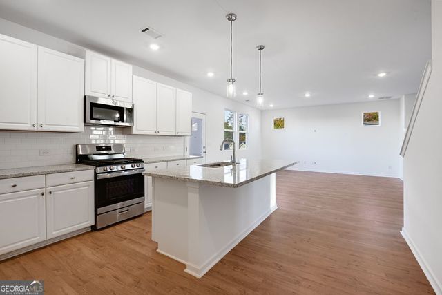 3955 Alderstone Drive, Flowery Branch, GA 30542