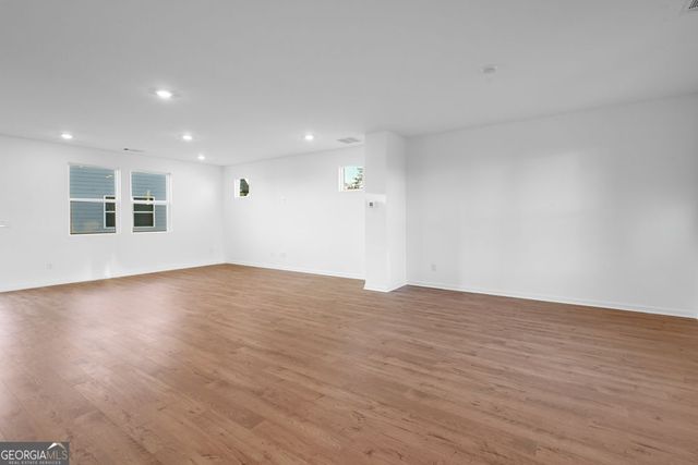 3955 Alderstone Drive, Flowery Branch, GA 30542