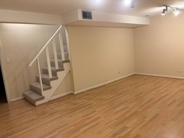 2156 Rugen Road A, Glenview, IL 60026