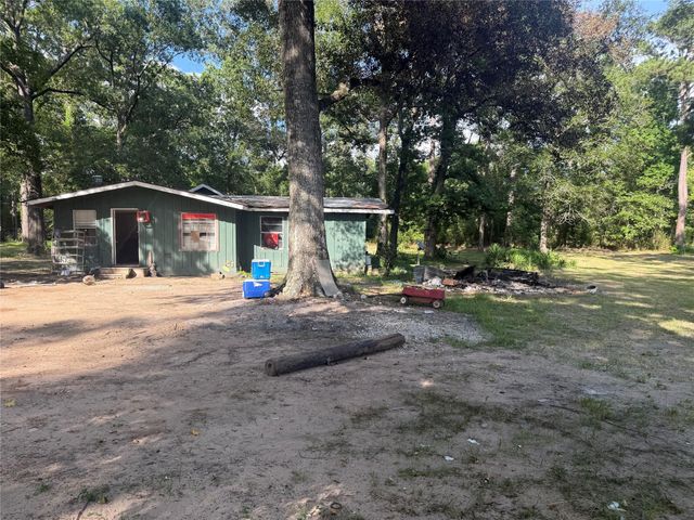 1173 A County Road 370, Splendora, TX 77372