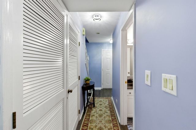 2860 Bridgeport Lane, Aurora, IL 60504