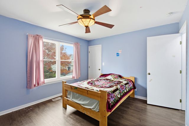 2860 Bridgeport Lane, Aurora, IL 60504