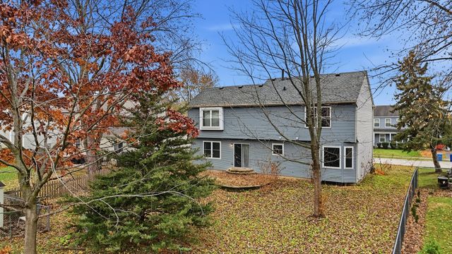 2860 Bridgeport Lane, Aurora, IL 60504