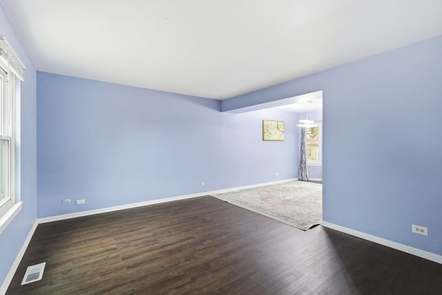 2860 Bridgeport Lane, Aurora, IL 60504