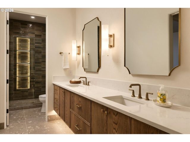 1307 Nw 158TH St, Vancouver, WA 98685