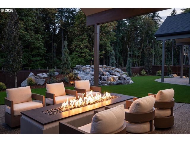 1307 Nw 158TH St, Vancouver, WA 98685