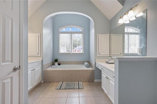 5724 Vinings Retreat SW Way, Mableton, GA 30126