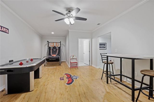 5724 Vinings Retreat SW Way, Mableton, GA 30126