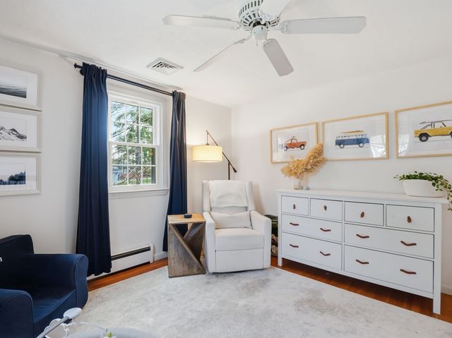 4 Donny Dr, Franklin, MA 02038