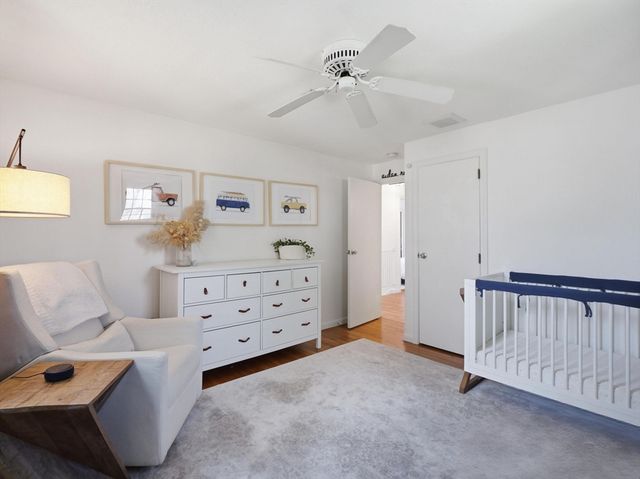 4 Donny Dr, Franklin, MA 02038