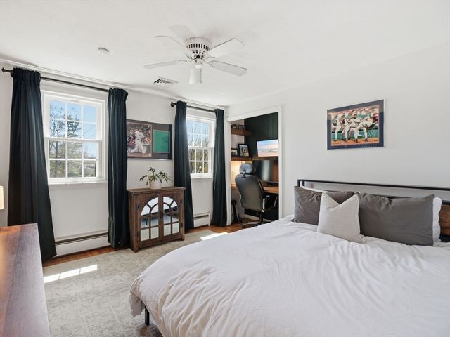 4 Donny Dr, Franklin, MA 02038