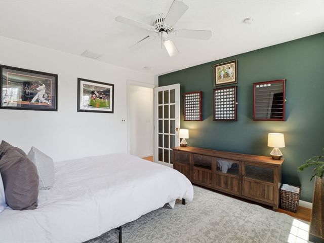 4 Donny Dr, Franklin, MA 02038