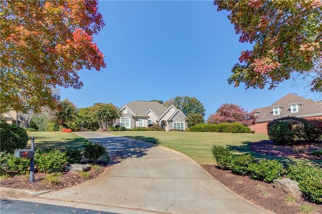 380 Fairway Circle, Monroe, GA 30656