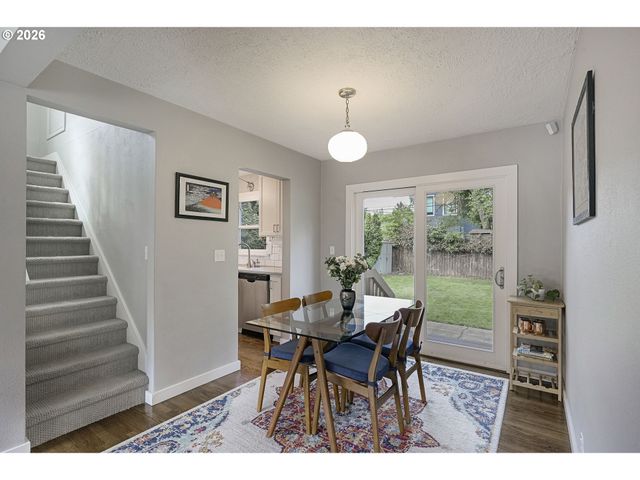 10236 N SMITH St, Portland, OR 97203