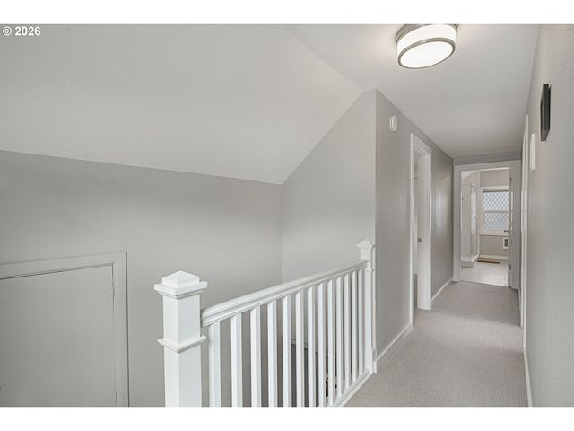 10236 N SMITH St, Portland, OR 97203