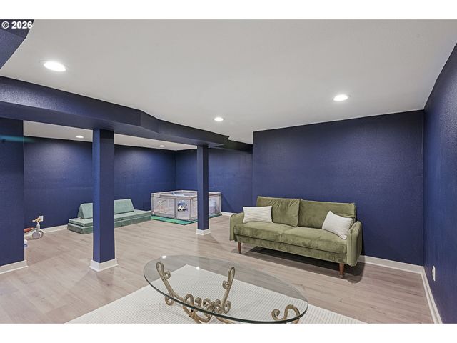 10236 N SMITH St, Portland, OR 97203