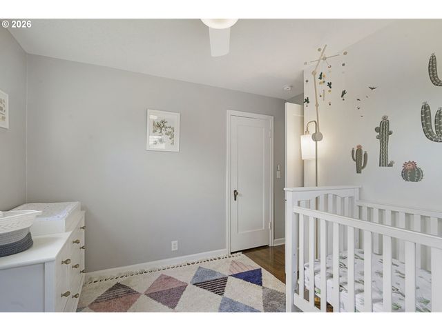 10236 N SMITH St, Portland, OR 97203