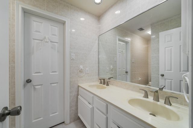 4503 Bretton Bay Lane, Dallas, TX 75287