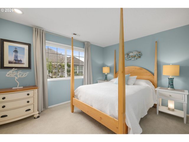 5324 Sw WICHITA St, Tualatin, OR 97062