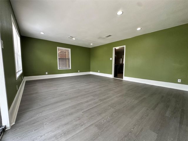 335 Bayou Drive, Channelview, TX 77530