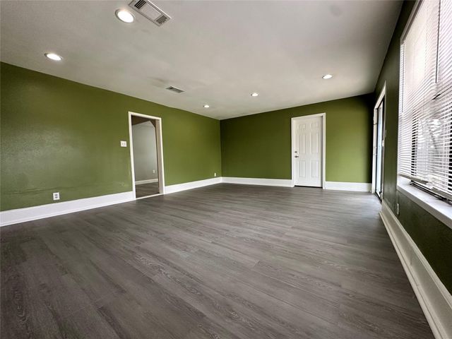 335 Bayou Drive, Channelview, TX 77530