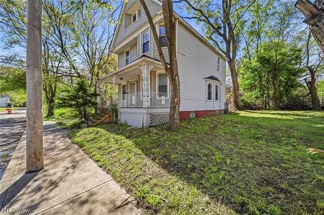 9008 Birchdale Avenue, Cleveland, OH 44106