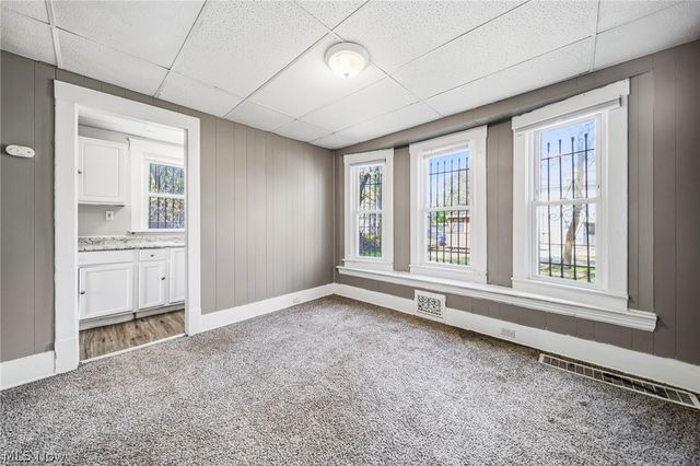 9008 Birchdale Avenue, Cleveland, OH 44106