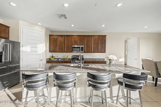 17428 S Nicholas Falls Drive, Vail, AZ 85641