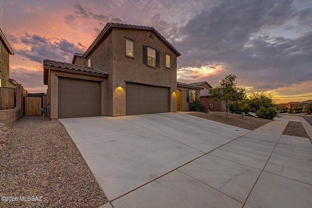 17428 S Nicholas Falls Drive, Vail, AZ 85641