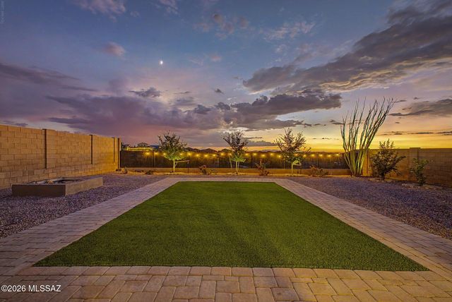 17428 S Nicholas Falls Drive, Vail, AZ 85641