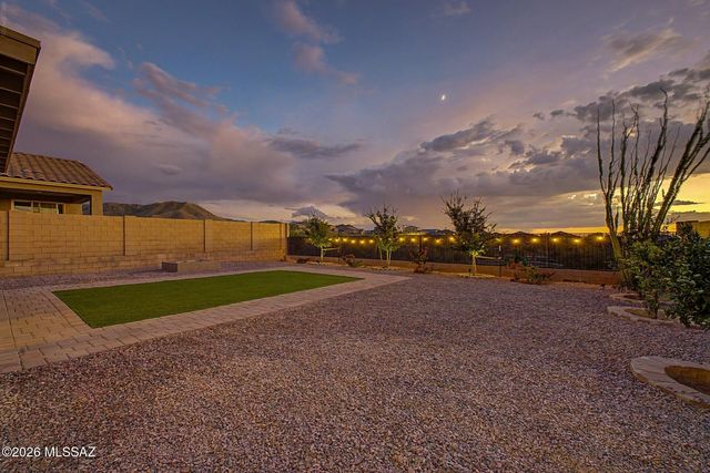 17428 S Nicholas Falls Drive, Vail, AZ 85641