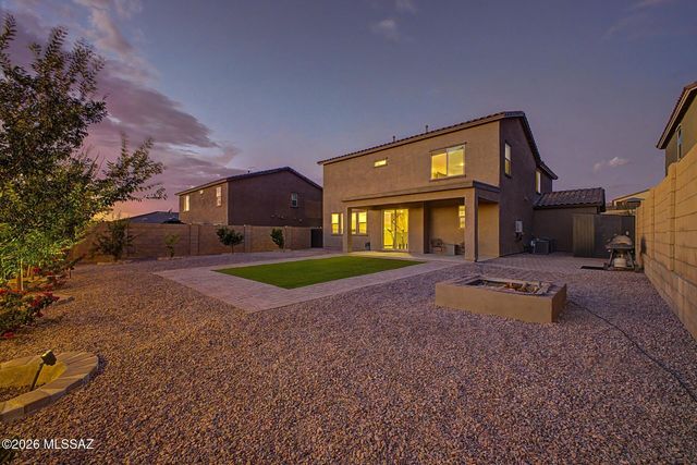 17428 S Nicholas Falls Drive, Vail, AZ 85641