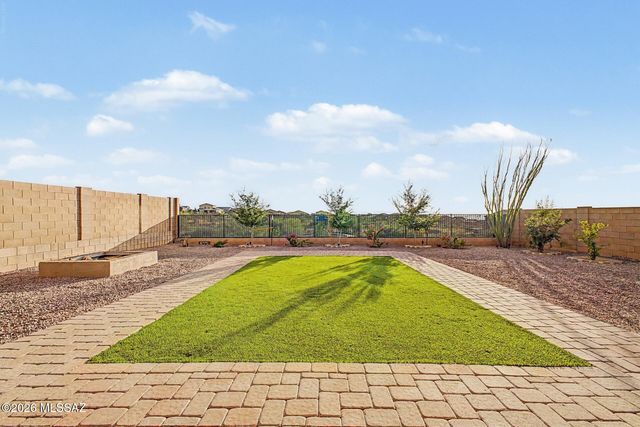 17428 S Nicholas Falls Drive, Vail, AZ 85641