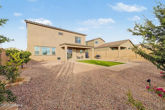 17428 S Nicholas Falls Drive, Vail, AZ 85641