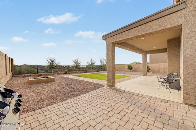 17428 S Nicholas Falls Drive, Vail, AZ 85641