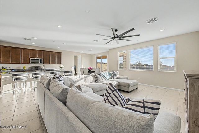 17428 S Nicholas Falls Drive, Vail, AZ 85641