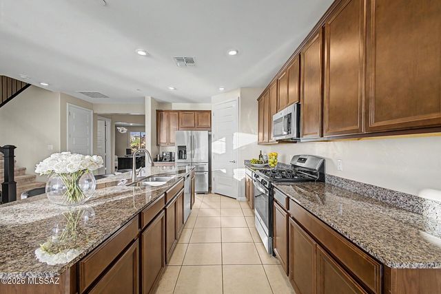 17428 S Nicholas Falls Drive, Vail, AZ 85641