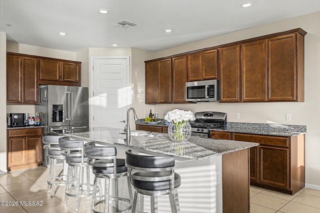 17428 S Nicholas Falls Drive, Vail, AZ 85641