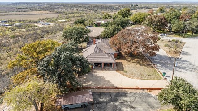 1111 Hillcrest, Coleman, TX 76834