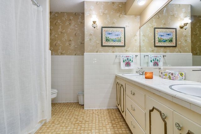 1111 Hillcrest, Coleman, TX 76834