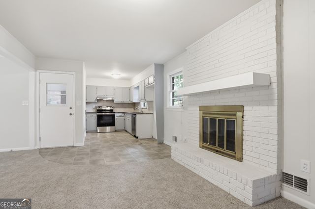 170 Laurien Street, Fayetteville, GA 30214