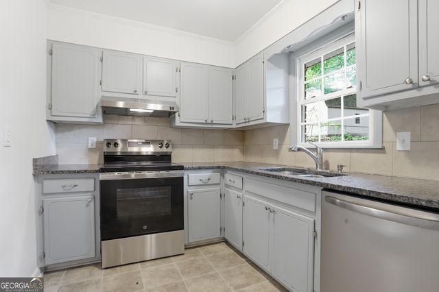 170 Laurien Street, Fayetteville, GA 30214