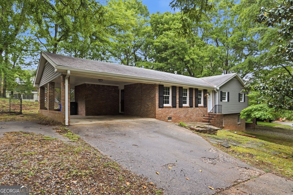170 Laurien Street, Fayetteville, GA 30214